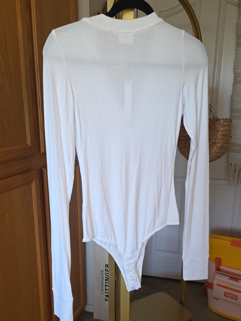 Stillwater Soft Ribbed White Long Long-Sleeve V-Neck Bodysuit Large - Picture 3 of 10